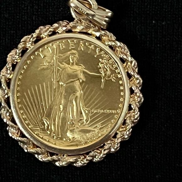 $5 U.S. Gold Coin Encased In 14kt Gold Necklace Pendant 1/10oz - Picture 4 of 6